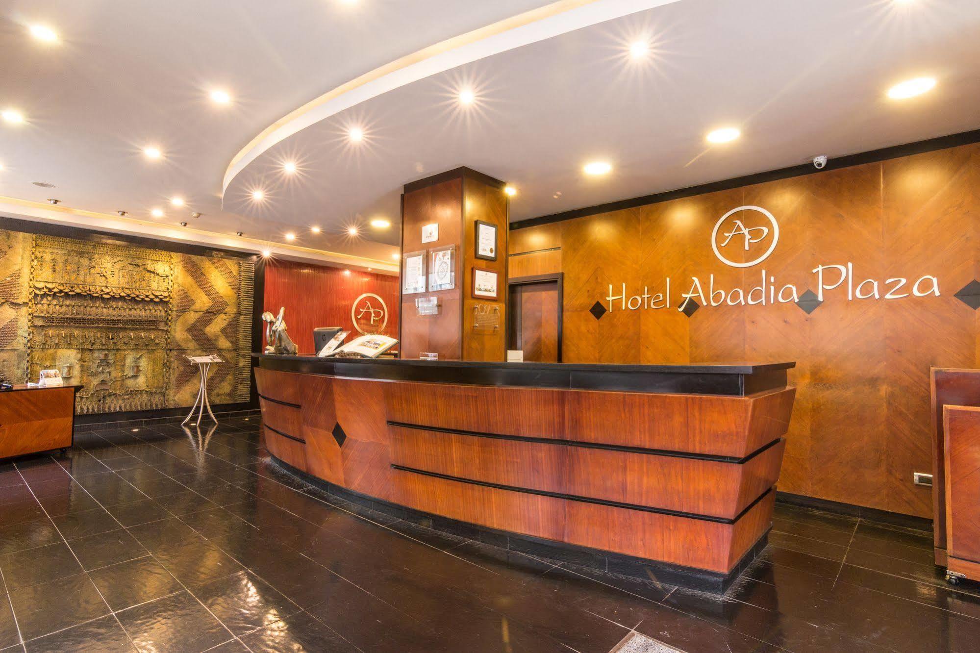 Ghl Hotel Abadia Plaza เปเรย์รา ภายนอก รูปภาพ